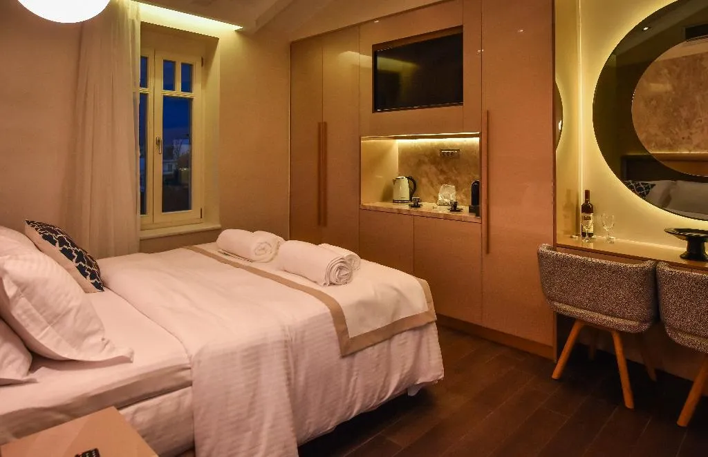JUNIOR SUITE STANDARD Room, Consolato Boutique, Crete