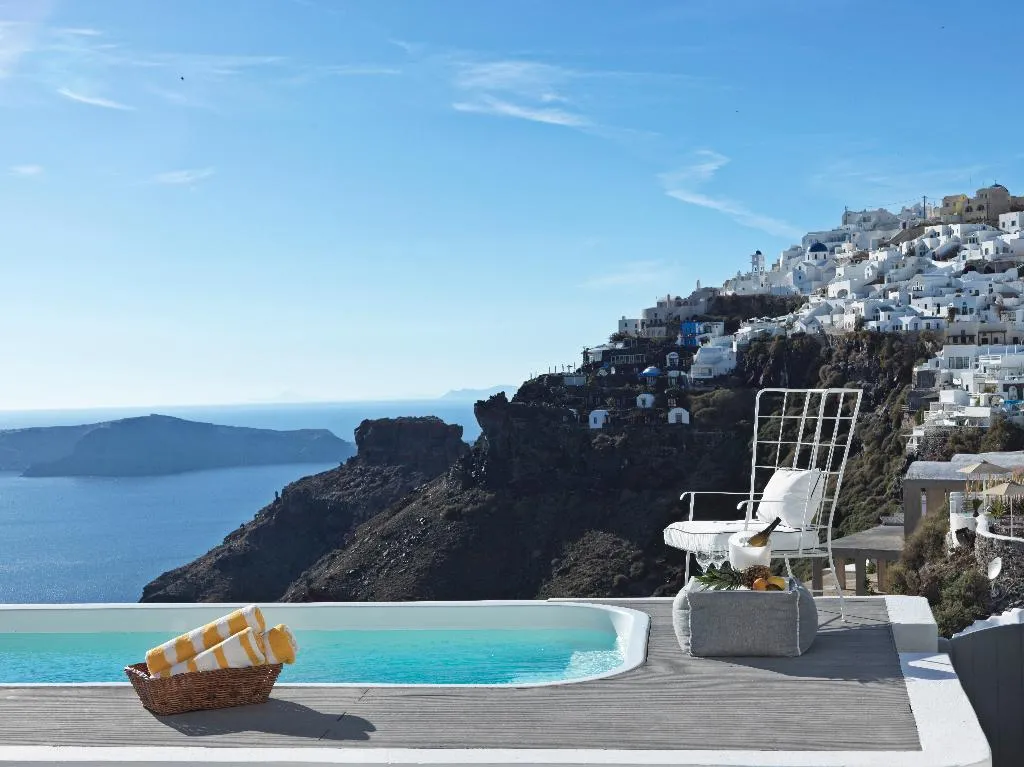 CAVE SEA VIEW Room, Katikies Chromata Santorini - The Leading Hotels, Santorini