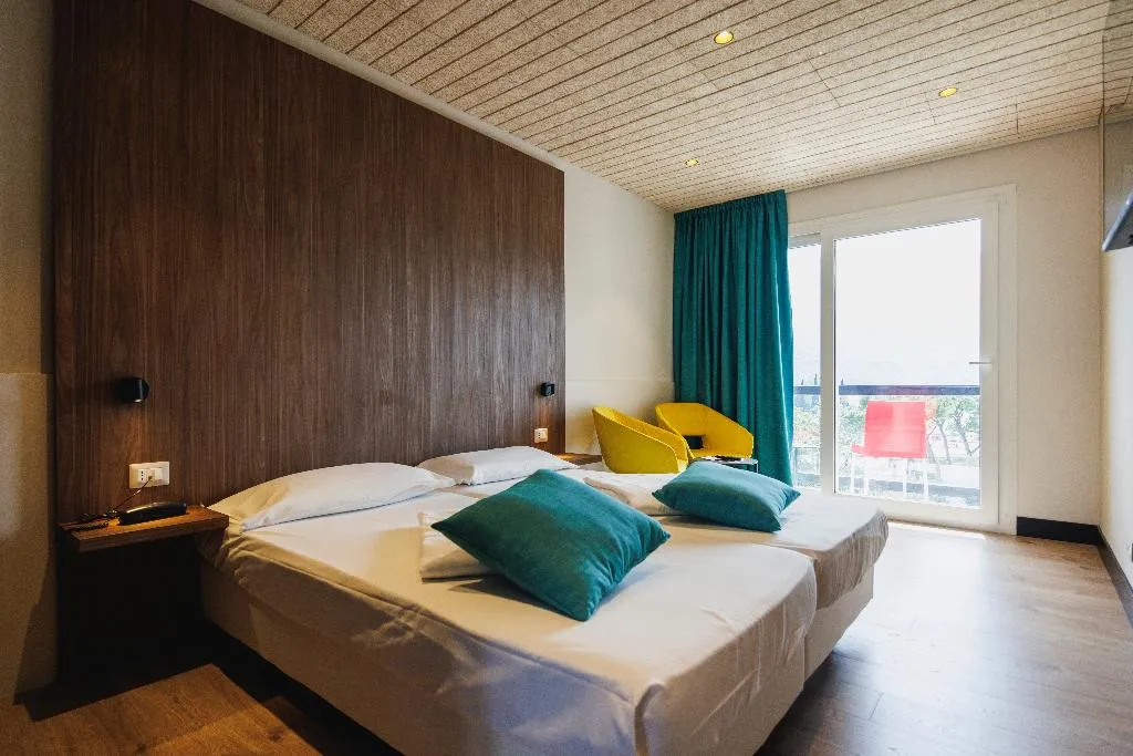 DOUBLE SUPERIOR Room, Grand Hotel Riva, Milan