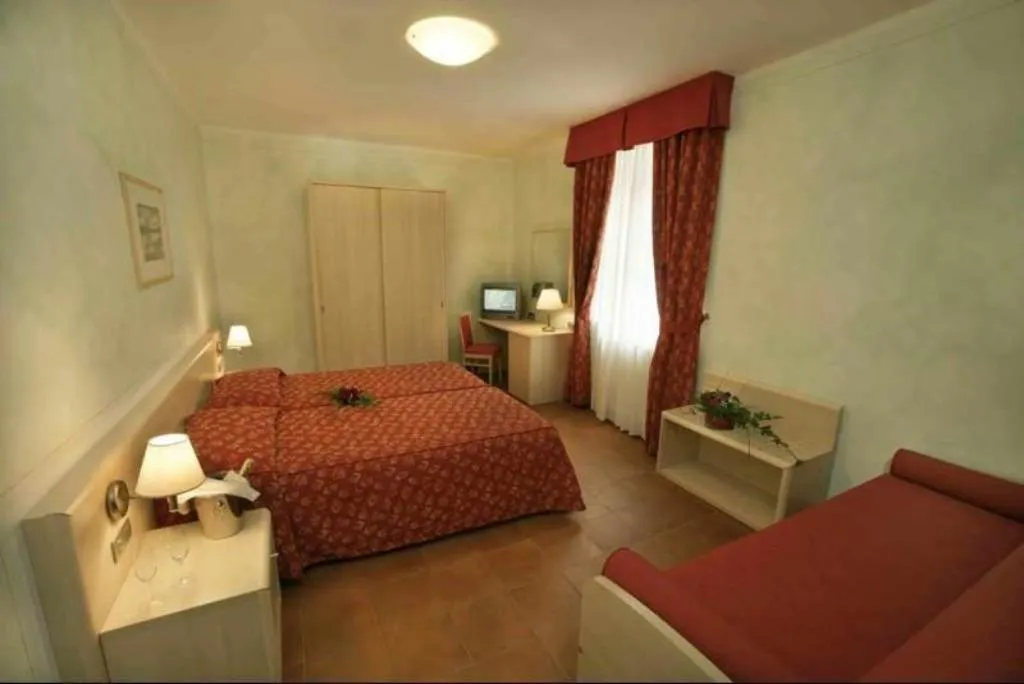 Room, Caesar Prague, Prague