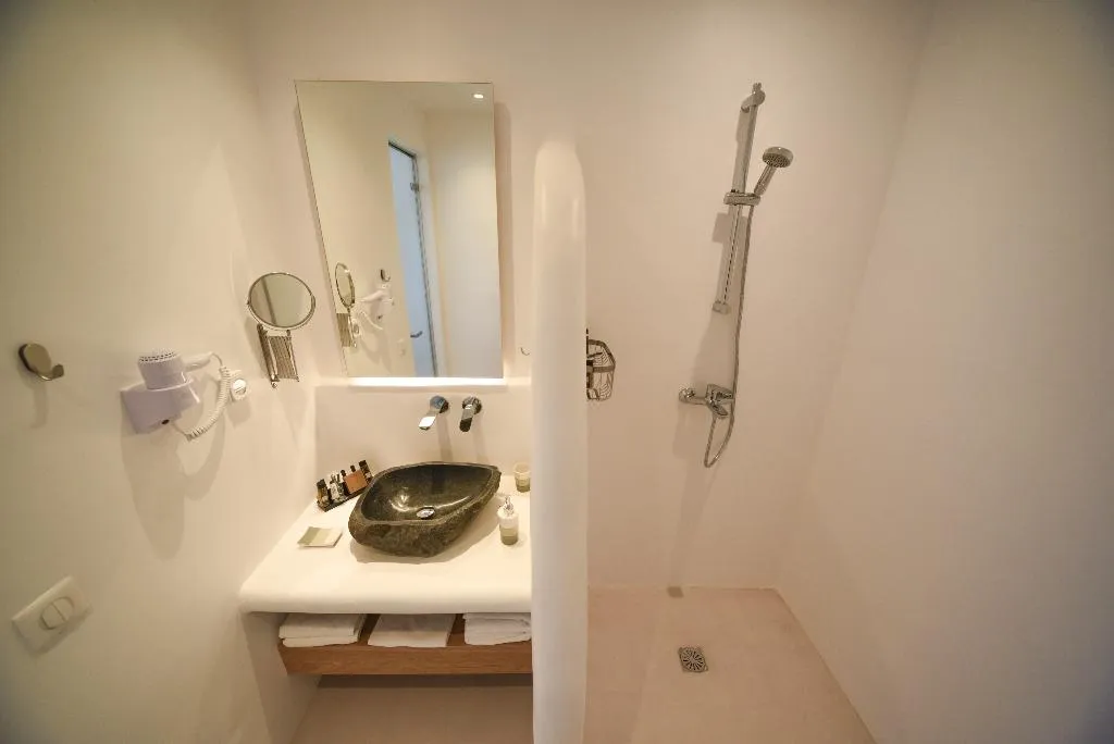 SUITE WITH PRIVATE POOL Room, Myconian Crown Suites by Mr and Mrs White, Mykonos