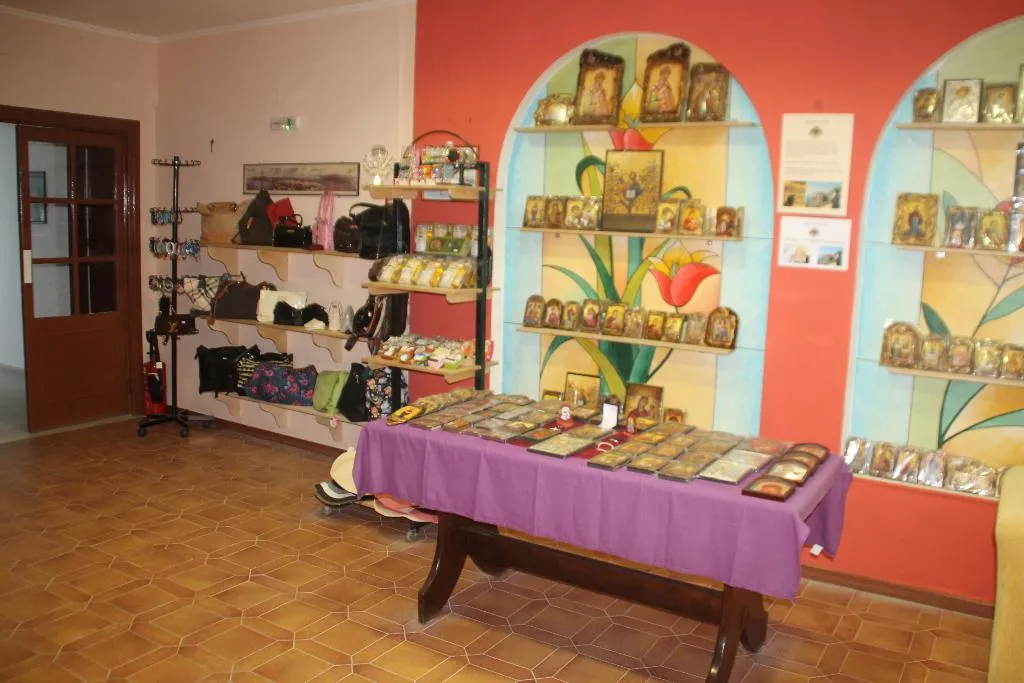 Lobby, Akti Panela, Corfu