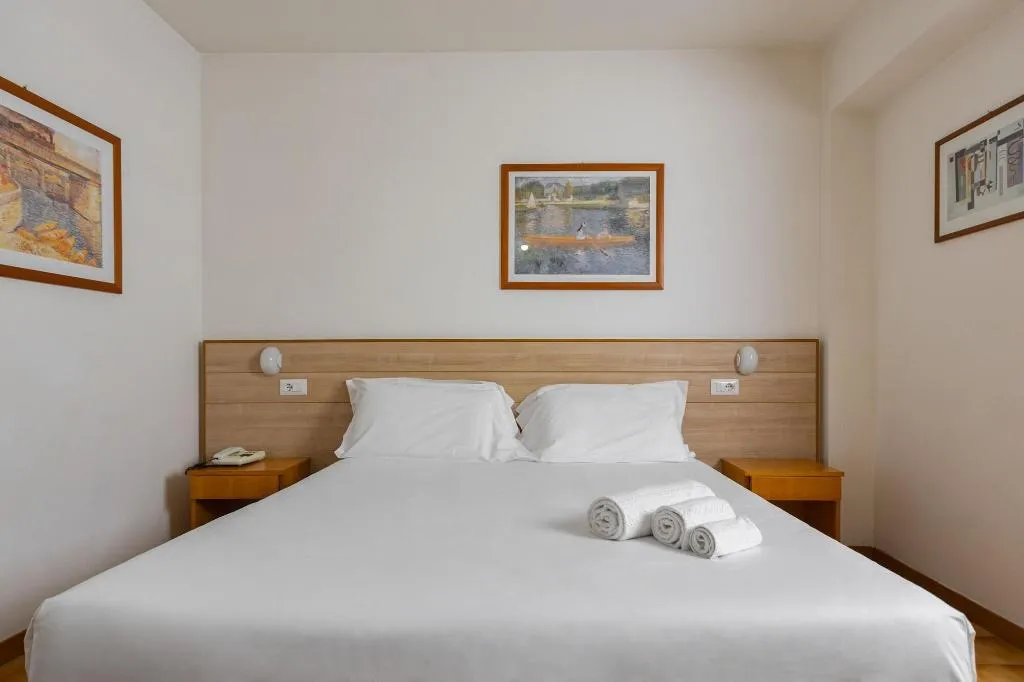 Room, Catignano Hotel Ristorante, Umbria
