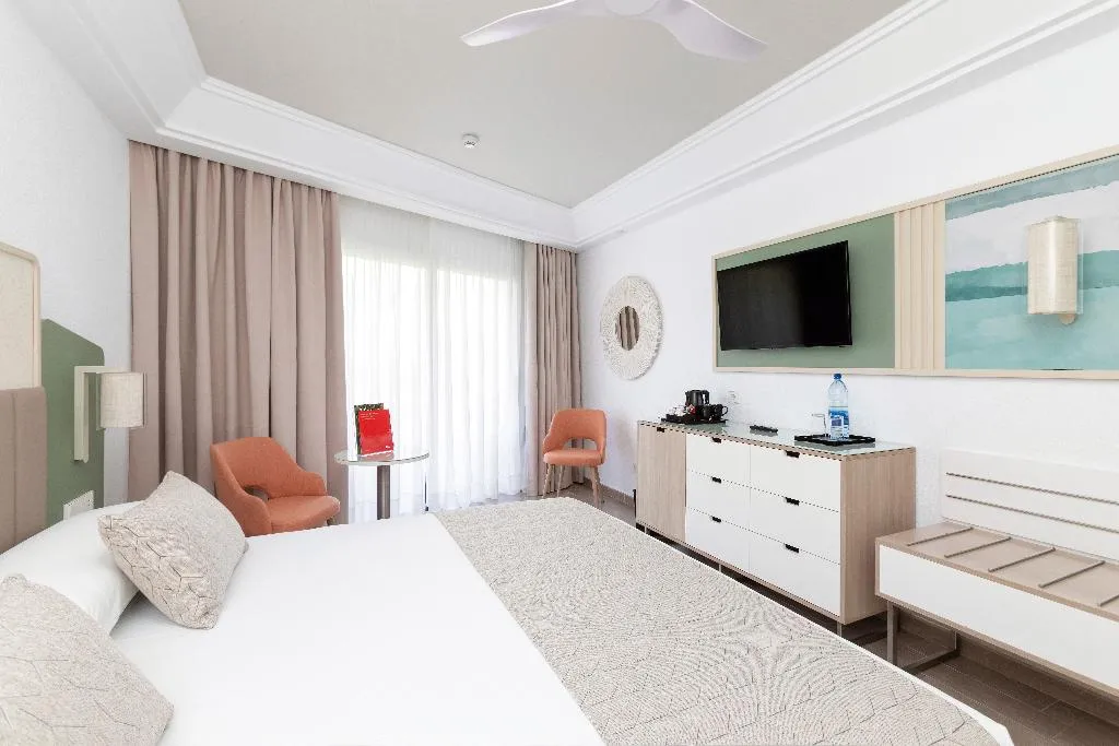 Double or Twin STANDARD Room, Hotel Riu Gran Canaria - All Inclusive, Gran Canaria