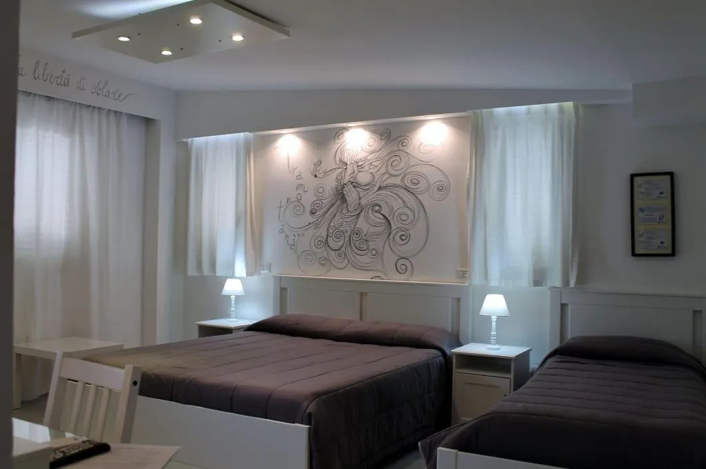 Room, Triskeles, Taormina