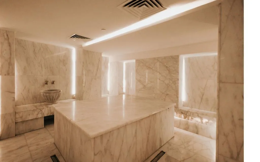 Sports and Entertainment, Baron Hotel Cairo, Cairo
