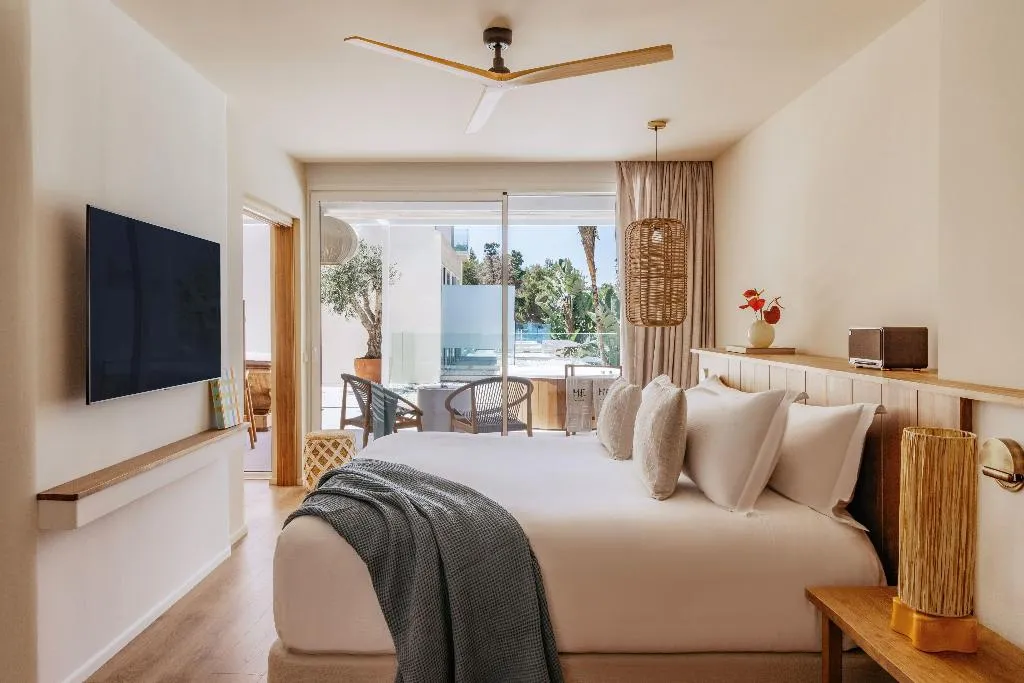 SUITE TWO BEDROOMS WITH TERRACE Room, ME Ibiza, Ibiza