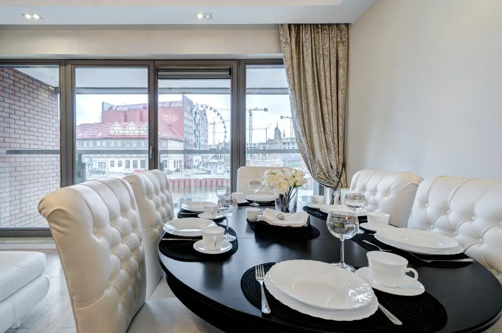 APARTMENT THREE BEDROOMS Room, Dom & House – Apartmenty Waterlane, Gdansk