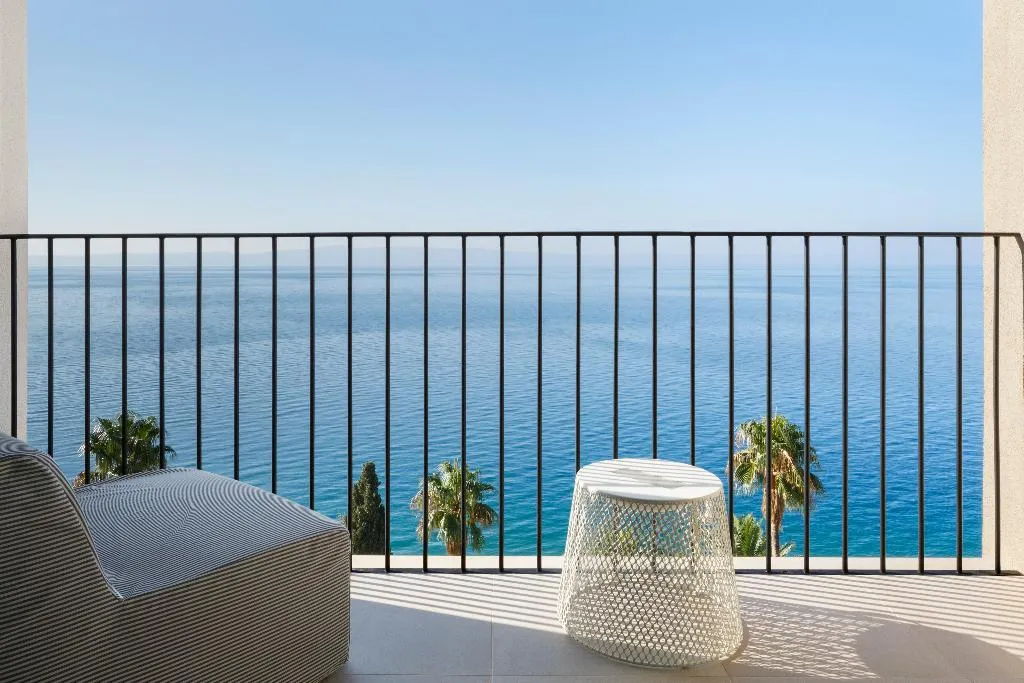 JUNIOR SUITE SEA VIEW Room, Bluesun Hotel Jadran, Split