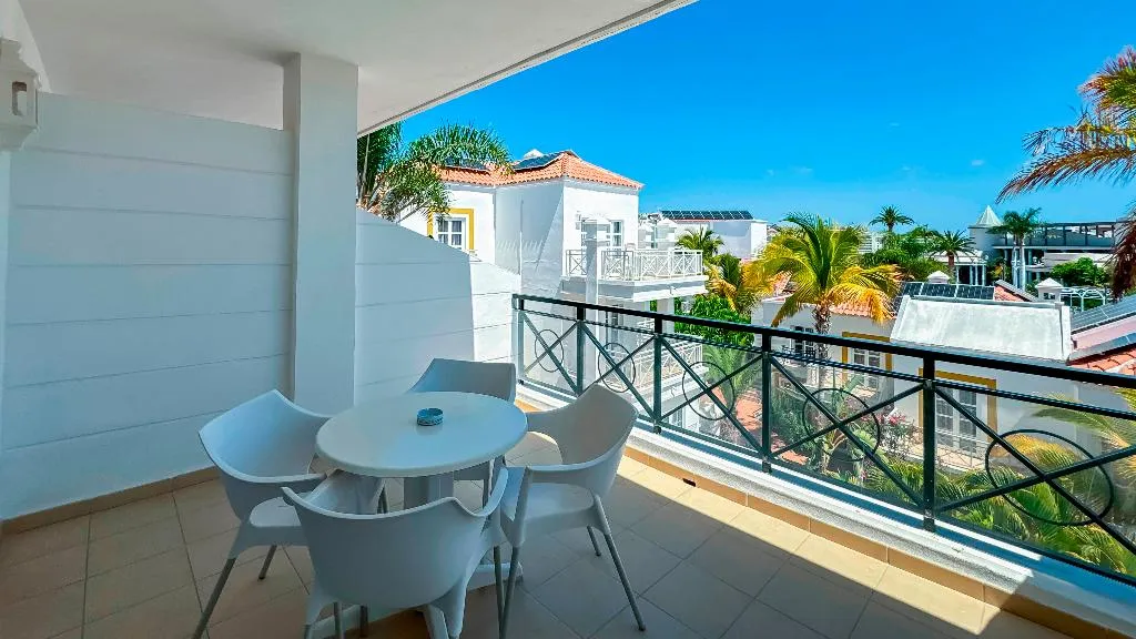 Room, Parque del Sol, Tenerife