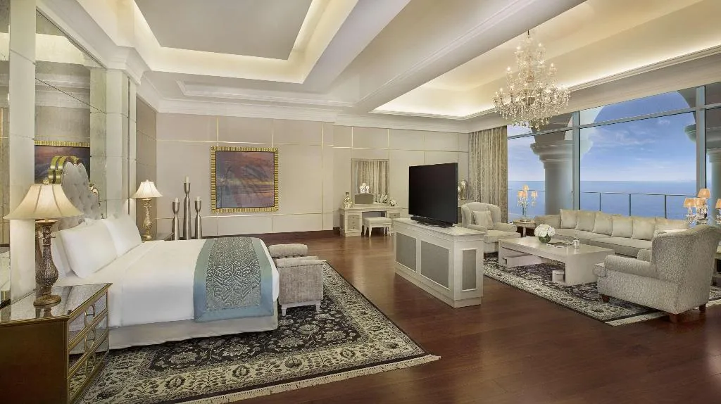 SUITE STANDARD Room, Waldorf Astoria Dubai Palm Jumeirah, Dubai