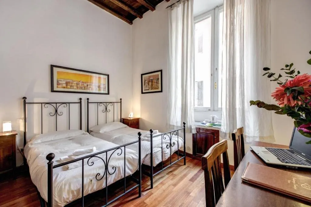 Room, Nova Domizia, Rome