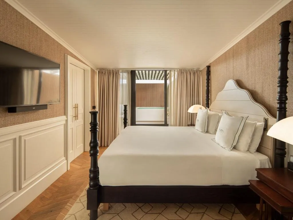 VILLA KING SIZE BED Room, Bless Hotel Madrid, a member of The Leading Hotels, Madrid