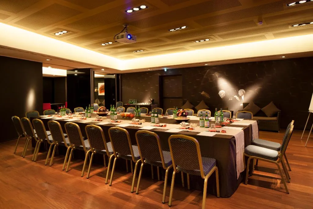 Conferences, Milano Scala, Milan