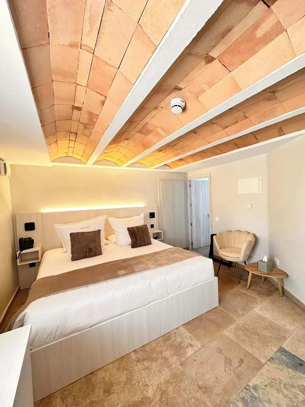 Room, Boutique Hotel Comtal Empuries, Costa Brava