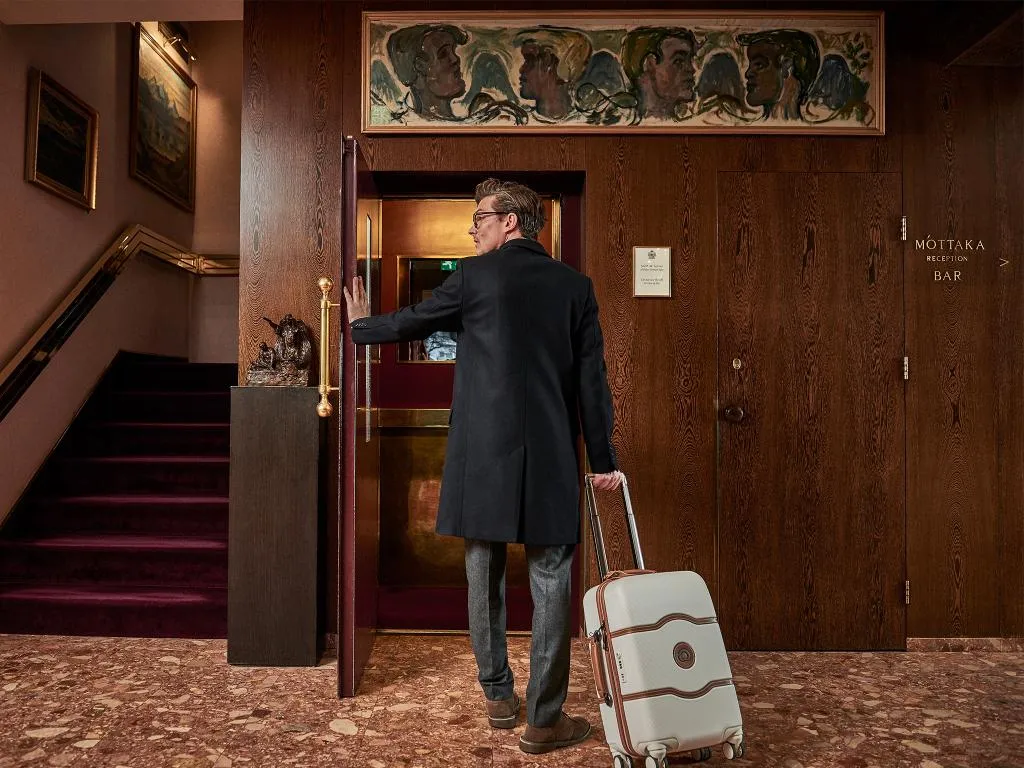 Lobby, Holt, Reykjavik