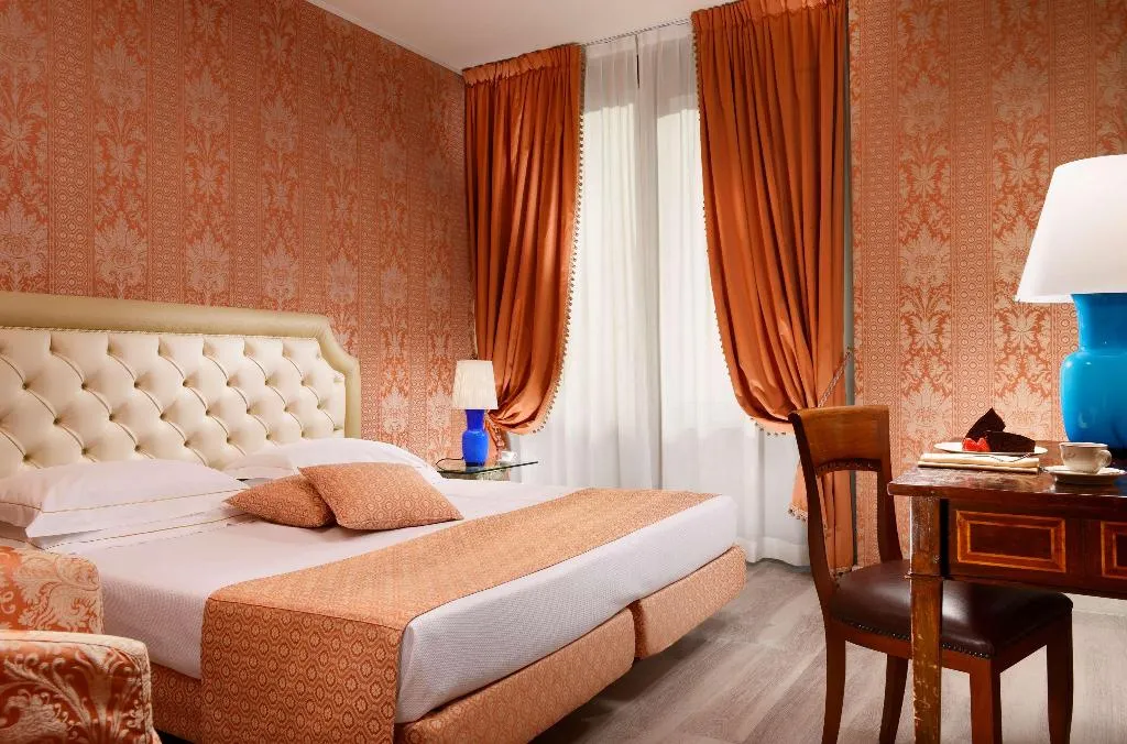 Room, Pierre Milano Hotel, Milan