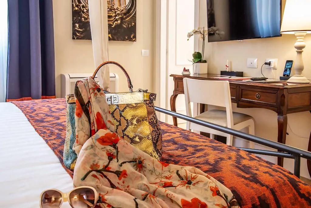 DOUBLE CLASSIC Room, Donna Camilla Savelli - VRetreats, Rome