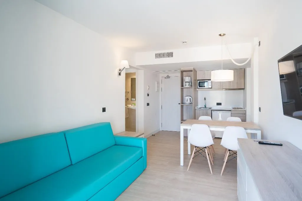 APARTMENT CAPACITY 4 Room, THB Guya Playa, Majorca
