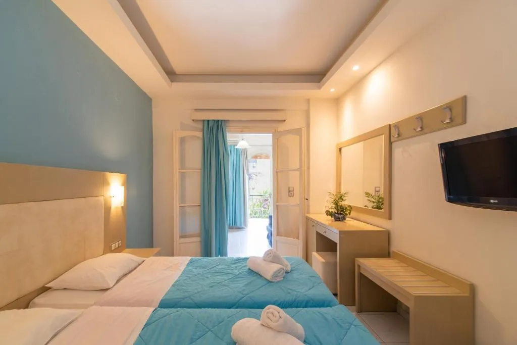 DOUBLE SUPERIOR Room, Porto Koukla Beach Hotel, Zante