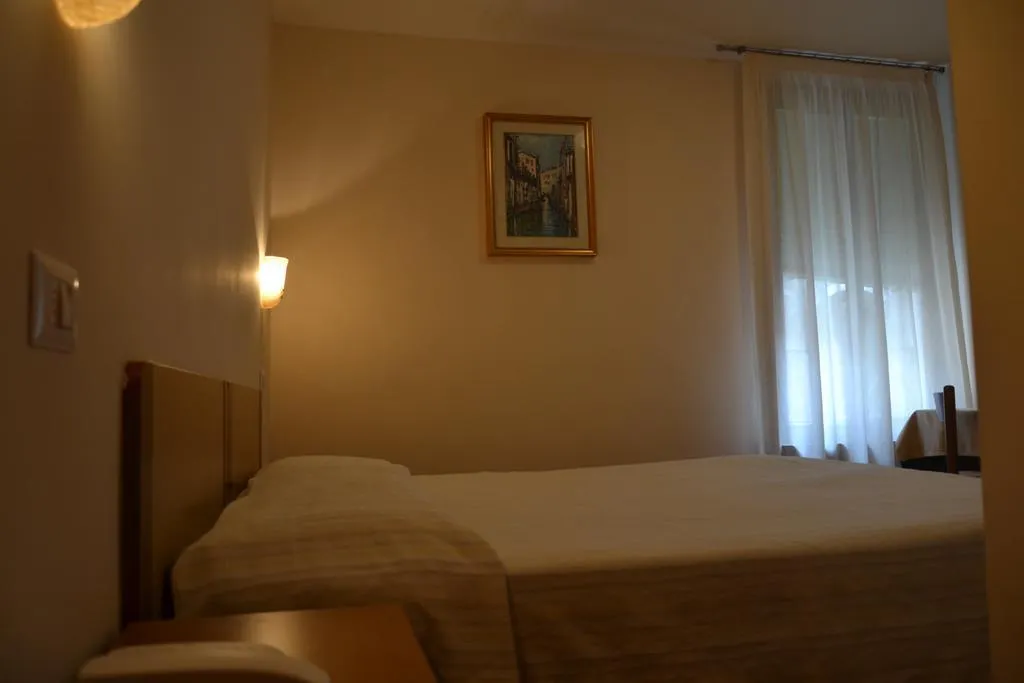 TRIPLE STANDARD Room, Canada Hotel, Venice