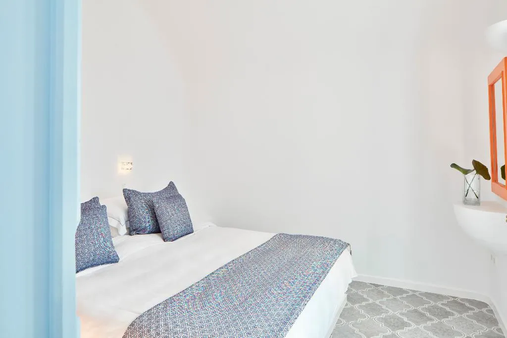 JUNIOR SUITE CLASSIC Room, Astra Suites, Santorini