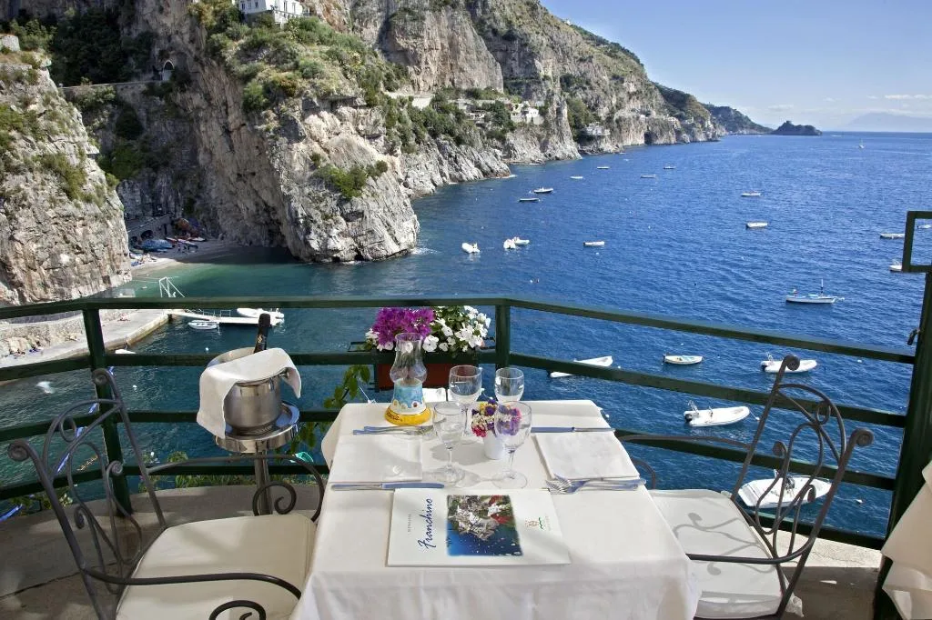 Restaurant, Villa Corallium, Naples