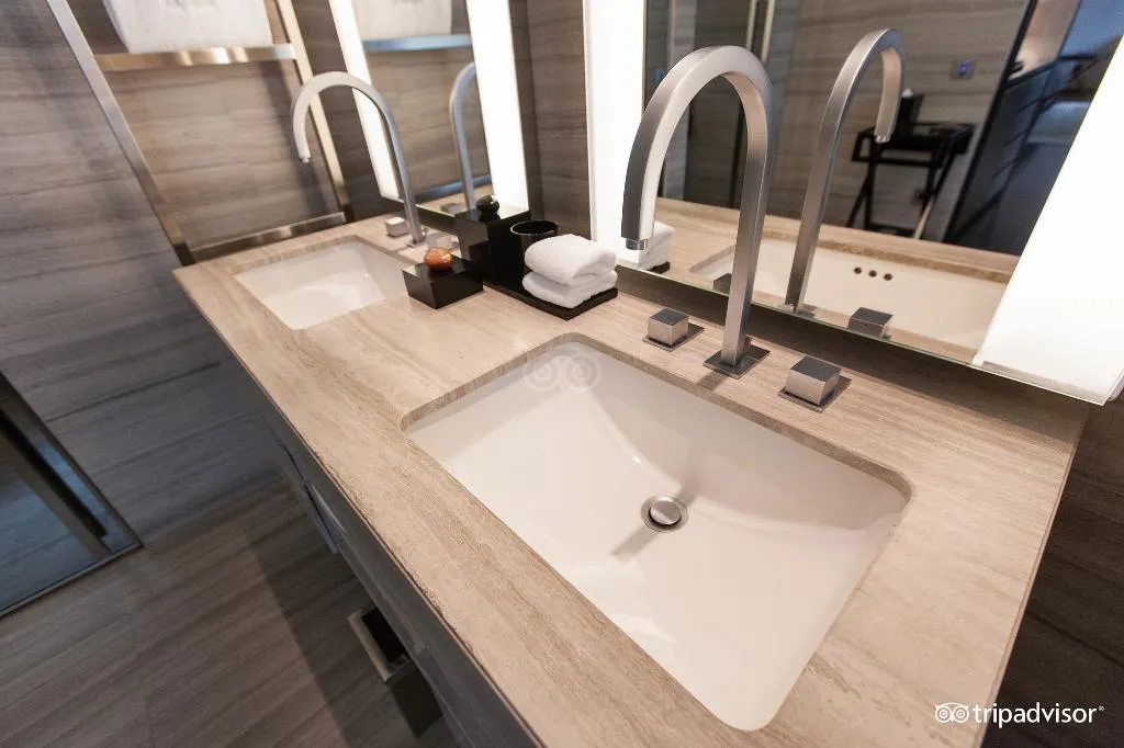 DOUBLE PREMIER Room, Armani Hotel Milano, Milan
