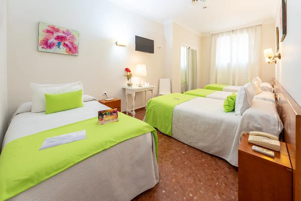 QUADRUPLE STANDARD Room, Hotel Romerito, Costa Del Sol