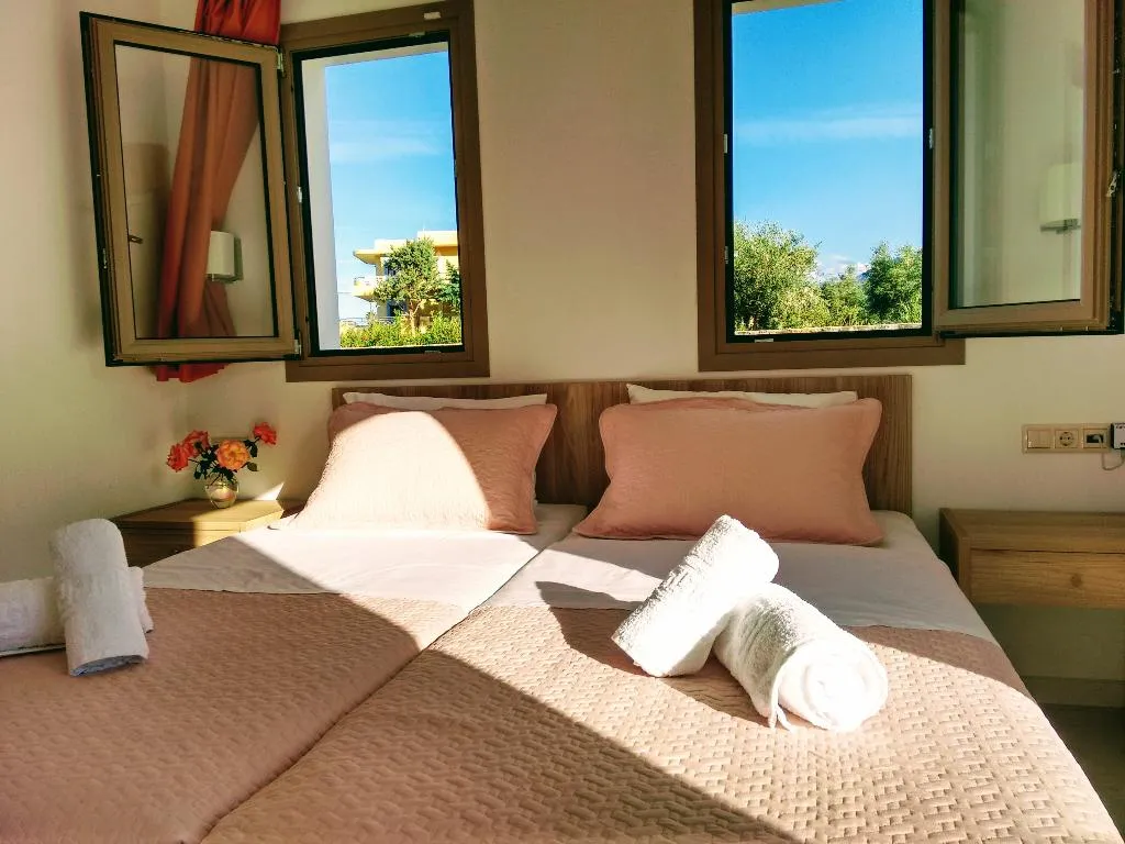 APARTMENT POOL VIEW Room, Casa Malena, Crete
