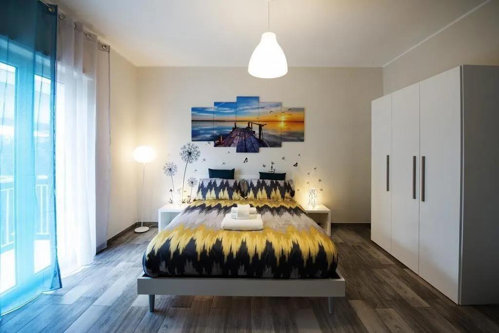 Room, Linea1 B&B, Naples