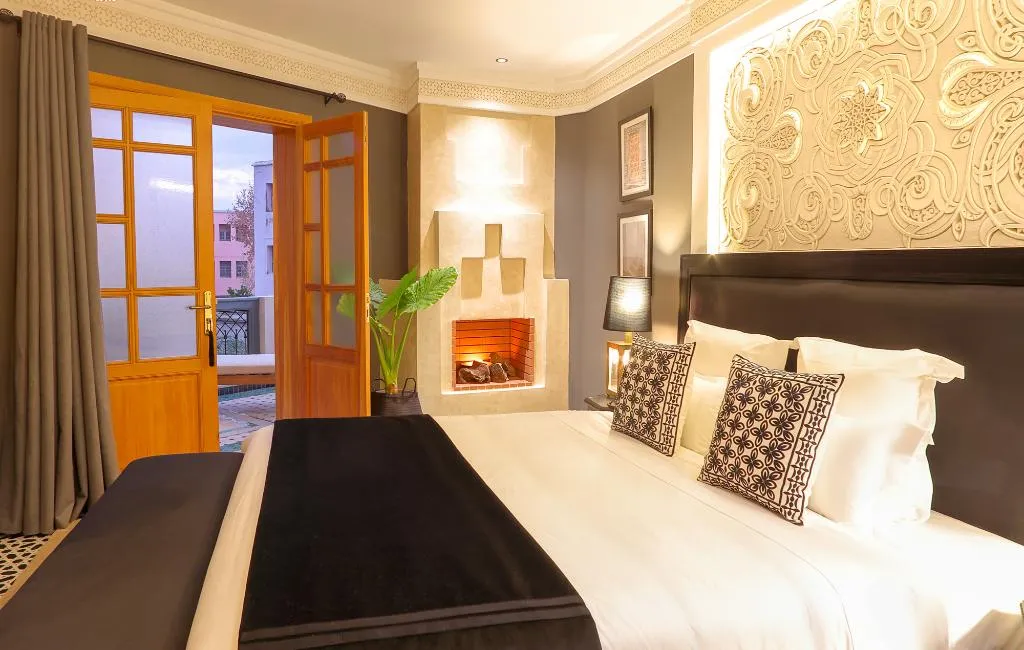 DOUBLE SUPERIOR KING BED Room, Dar Lys, Fez