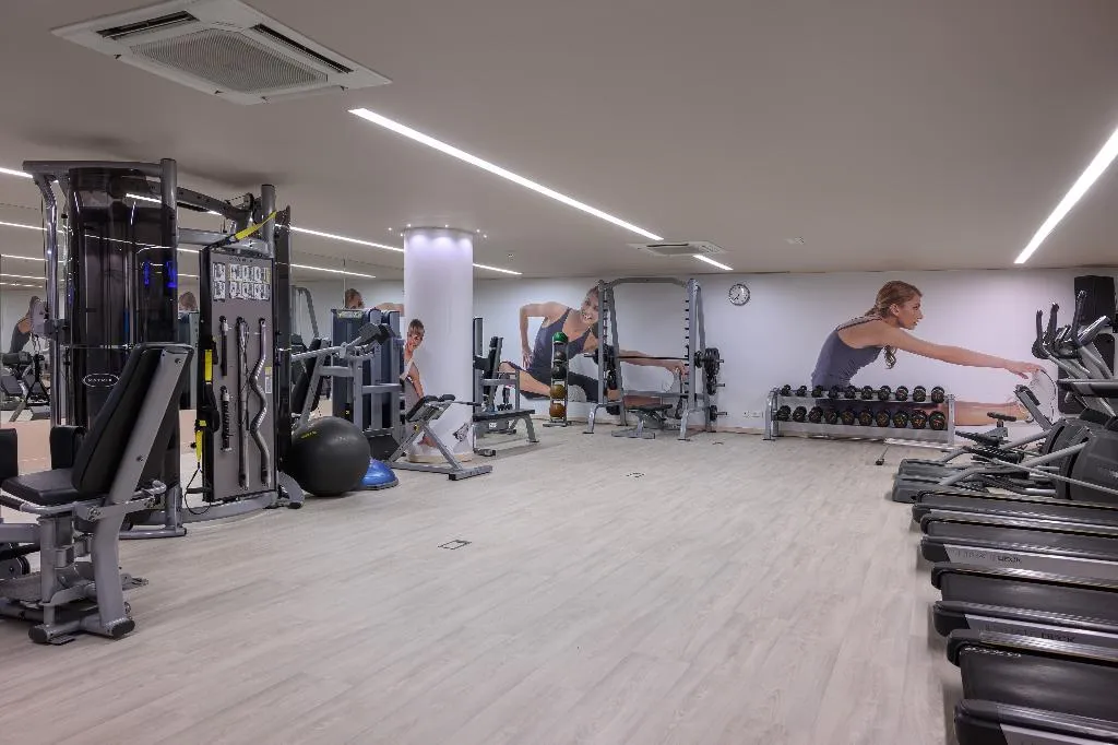 Sports and Entertainment, Melia Lisboa Aeroporto, Lisbon