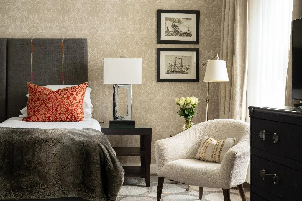 JUNIOR SUITE STANDARD Room, Grand Palace, Riga