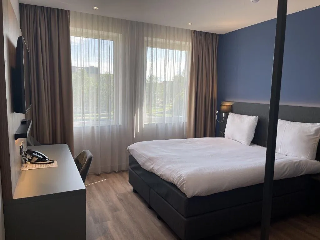 Room, OZO Hotels Antares Amsterdam Schiphol Airport, Amsterdam