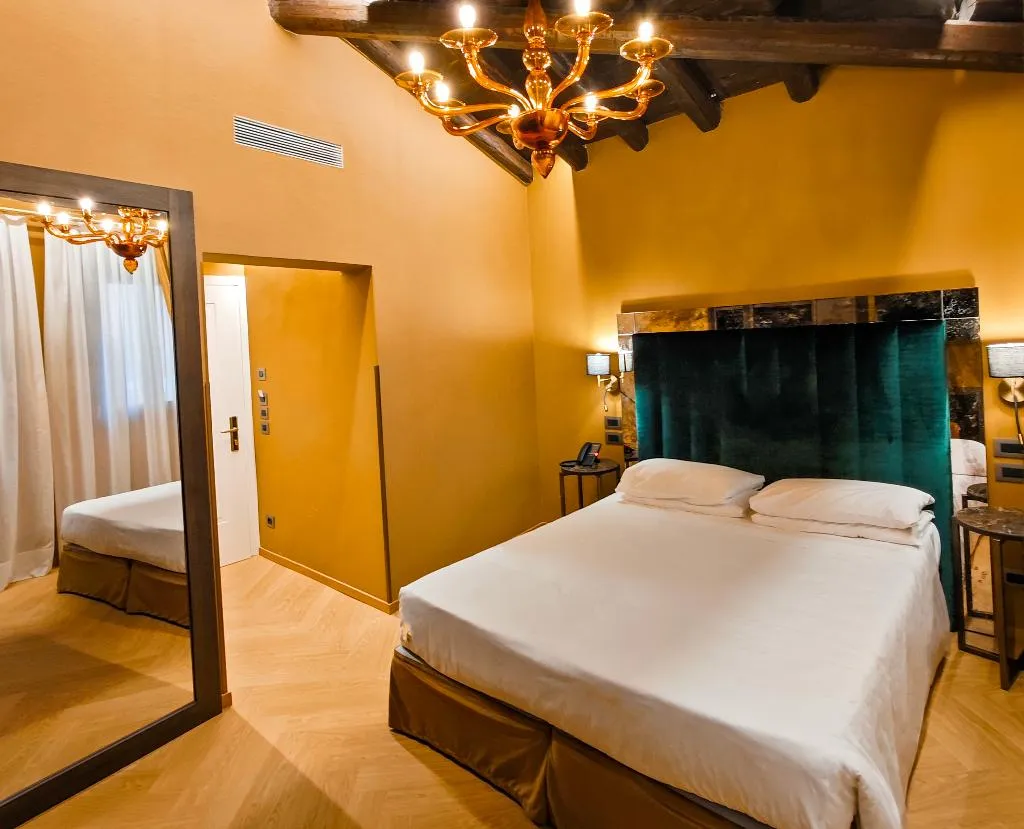 Double or Twin CLASSIC Room, Campiello Hotel, Venice