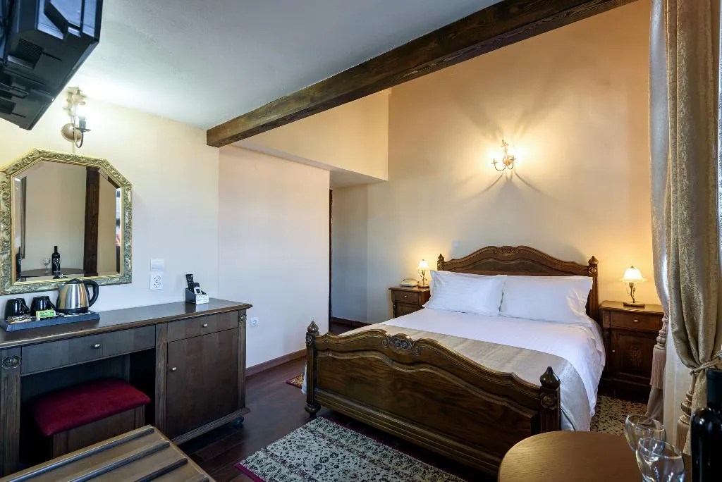 Double or Twin HARBOUR VIEW Room, Porto del Colombo, Crete
