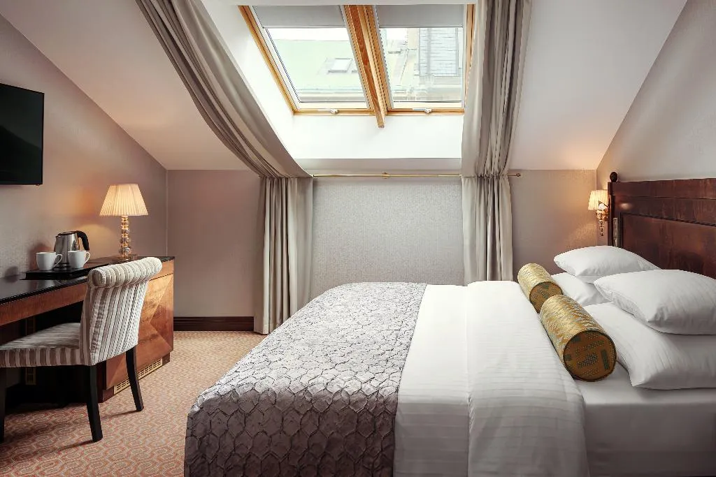 Double or Twin DELUXE Room, Cosmopolitan Hotel Prague, Prague