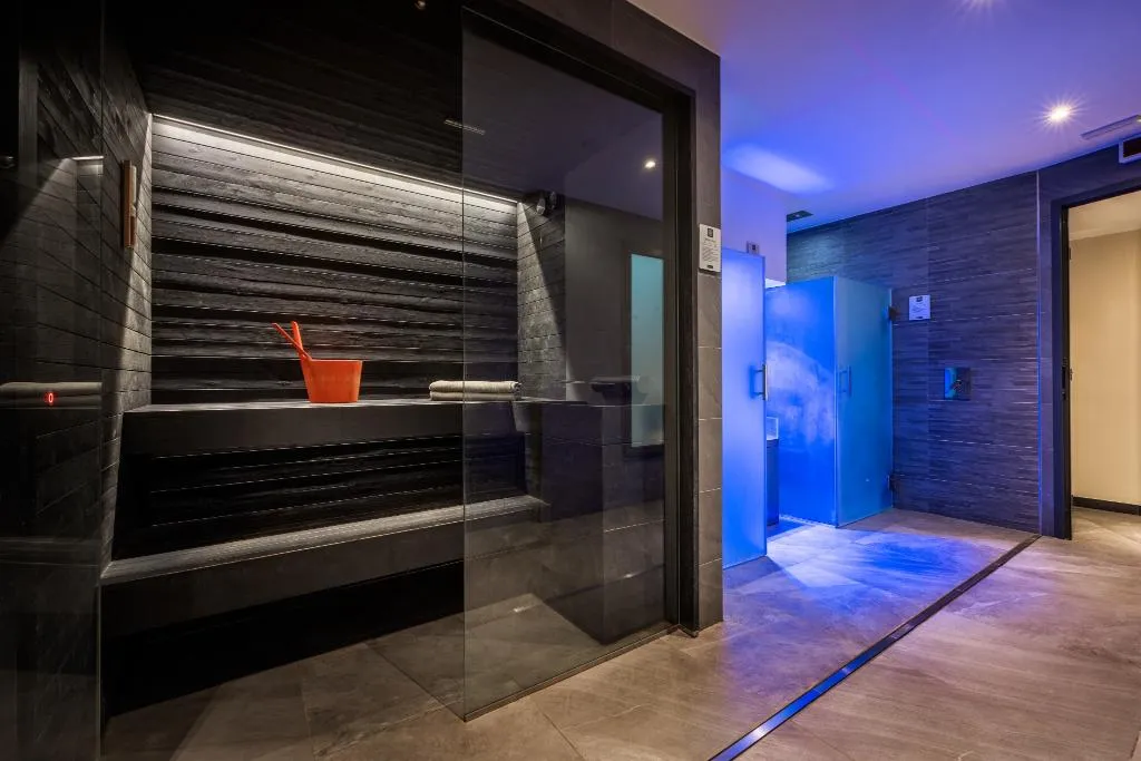 Sports and Entertainment, Hotel Metropole, Cagliari