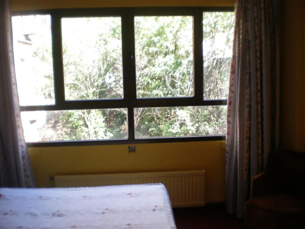 TWIN INNER Room, Corregidor, Madrid