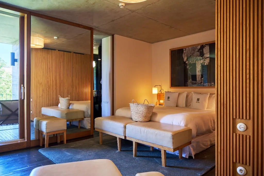 SUITE WITH BALCONY Room, Quinta Do Vallado Wine Hotel, Porto