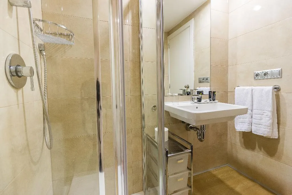 SINGLE STANDARD Room, Eix Alcudia Hotel +18, Majorca