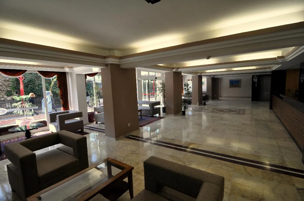 Lobby, Surtel, Izmir