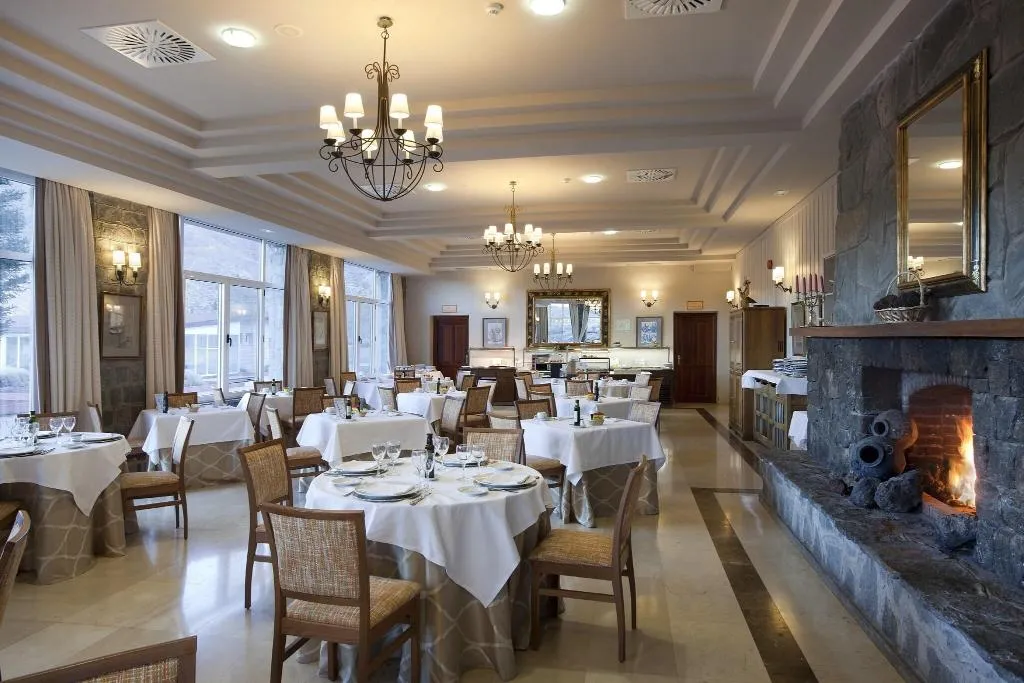 Restaurant, Parador de Cañadas del Teide, Tenerife