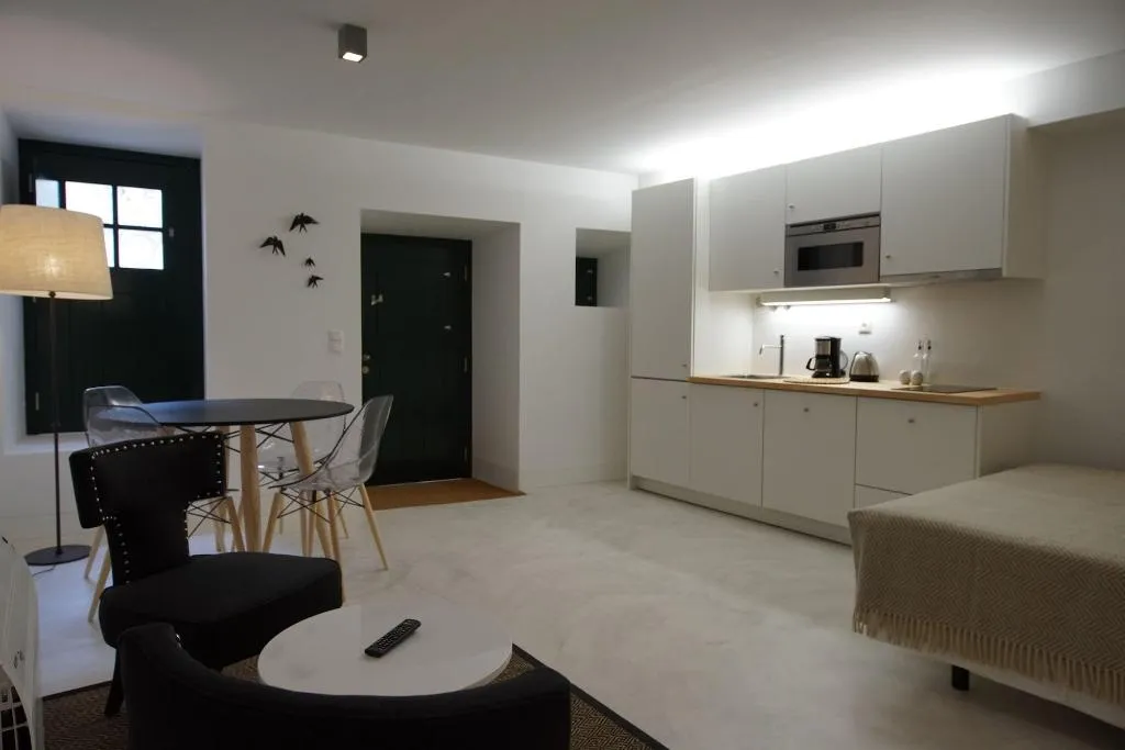 Room, Alma Moura Residences, Lisbon