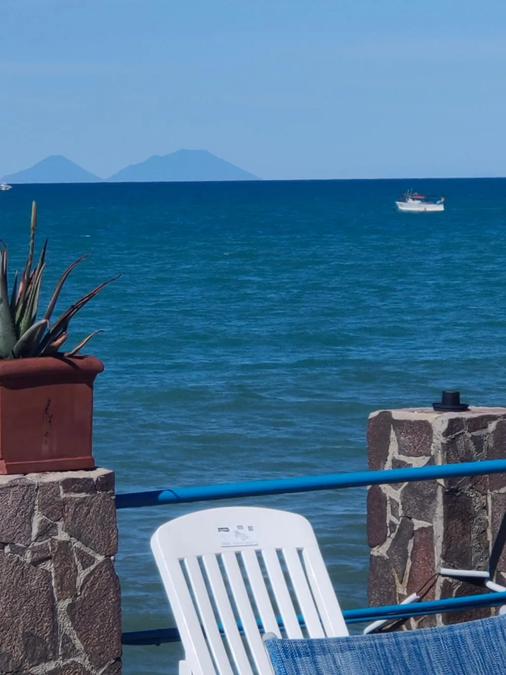 Terrace, Hotel La Playa Blanca, Palermo
