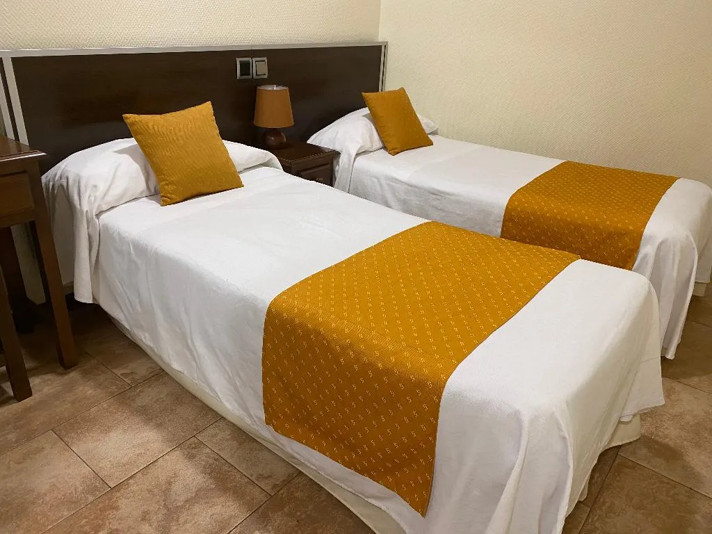 Double or Twin ECONOMY Room, Complutense, Madrid