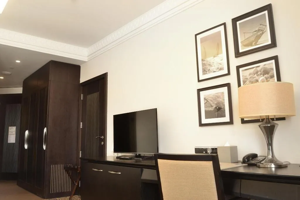 DOUBLE DELUXE Room, Sheraton Sharjah Beach Resort & Spa, Dubai