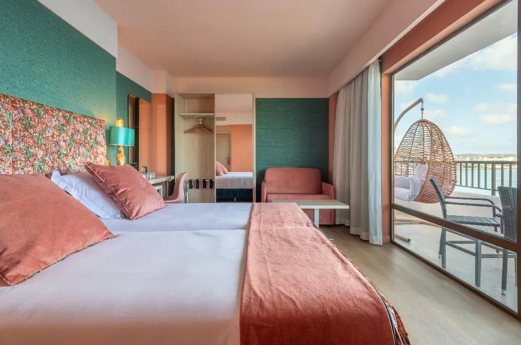 SINGLE DELUXE Room, NYX Hotel Ibiza - Adults only, Ibiza