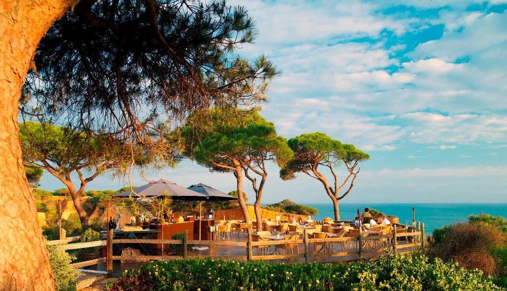 Restaurant, Pine Cliffs Hotel, a Luxury Collection Resort, Algarve